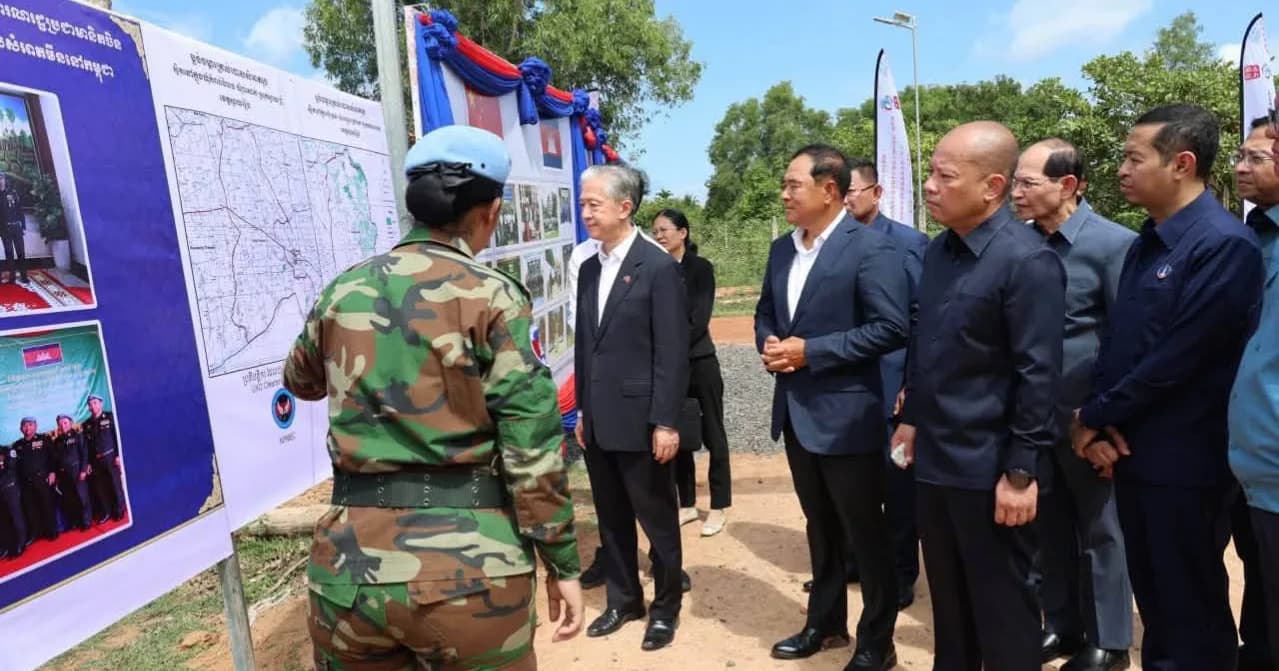 ឯកឧត្ដម​ ទេសរដ្ឋមន្រ្តី​ លី​ ធុជ​៖​ ការគាំទ្ររបស់ប្រទេសចិន គឺជាកម្លាំងចលករដ៏សំខាន់ក្នុងការកសាងសហគមន៍ជោគវាសនារួមកម្ពុជា-ចិន​