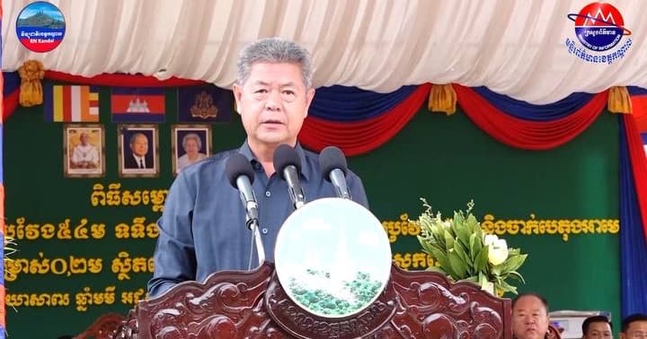 ឯកឧត្តម គួច ចំរើន អភិបាលខេត្តកណ្តាល ស្នើឱ្យប្រជាពលរដ្ឋក្នុងខេត្តកណ្តាលទាំងមូល បញ្ឈប់ការបោះចោលសំរាមពាសវាលពាសកាល និងចូលរួមរក្សាអនាម័យបរិស្ថានទាំងអស់គ្នា