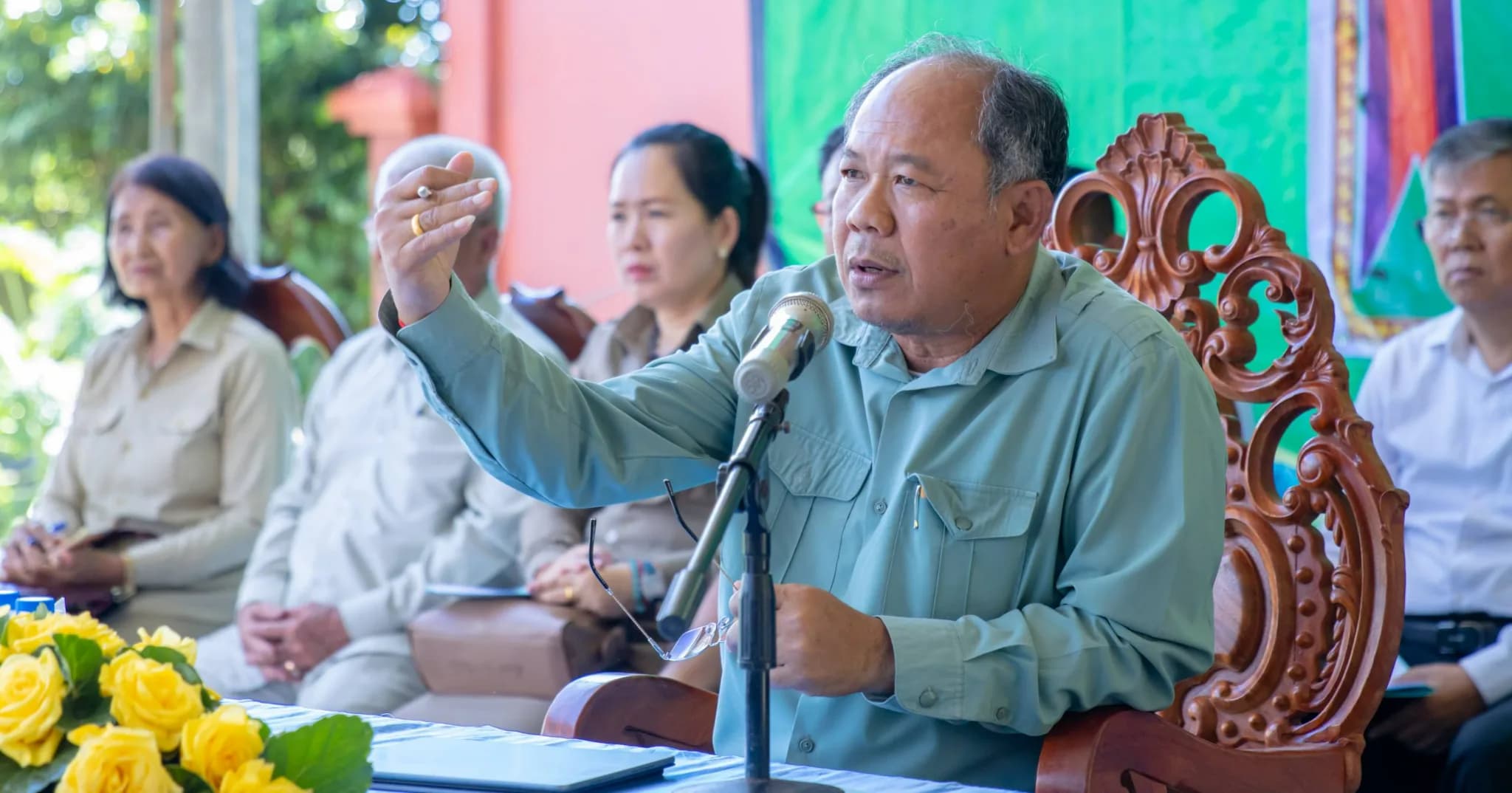 ឯកឧត្ដម អ៊ុំ រាត្រី អញ្ជើញ ជាអធិបតីភាពក្នុងវេទិការសាធារណៈ របស់ក្រុមការងាររាជរដ្ឋាភិបាលចុះមូលដ្ឋាន សង្កាត់ទឹកថ្លា ក្រុងសិរីសោភ័ណ