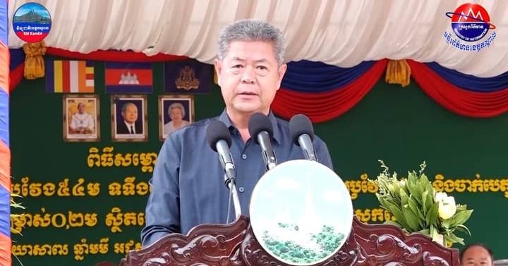 ឯកឧត្តម គួច ចំរើន អភិបាលខេត្តកណ្តាល បានអំពាវនាវដល់ប្រជាពលរដ្ឋទូទាំងខេត្ត សូមបង្កើនការប្រុងប្រយ័ត្នក្នុងរដូវទឹកជំនន់ ជាពិសេសក្នុងការធ្វើដំណើរតាមផ្លូវទឹក