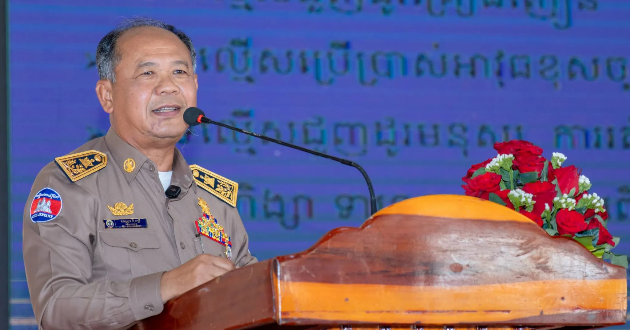 អភិបាលខេត្តបន្ទាយមានជ័យ អំពាវនាវឱ្យបងប្អូនប្រជាពលរដ្ឋប្រុងប្រយ័ត្នចំពោះ ការខ្ចីគណនីធនាគារ ដើម្បីដោយផ្ទេរលុយចូលគណនីធនាគារ ស្របច្បាប់ ដេីម្បីលាងលុយខ្មៅ